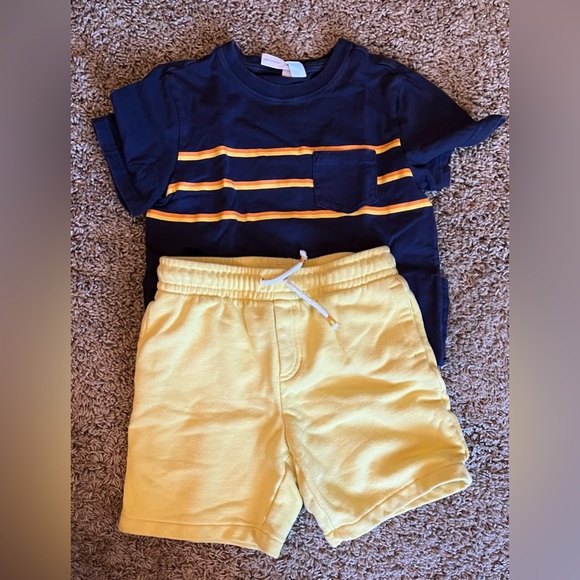 Janie and Jack Other - Janie and Jack Navy shirt and yellow shorts Size 8